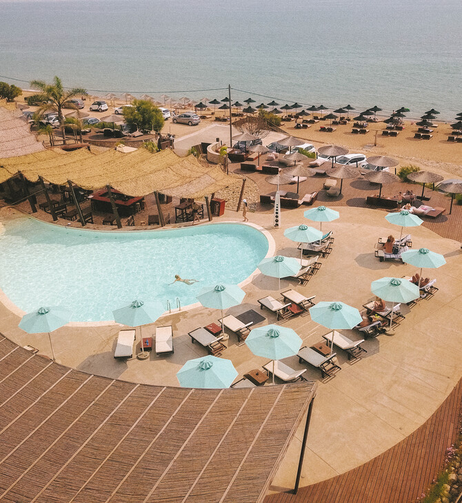 ΚΟΑ beach pool bar