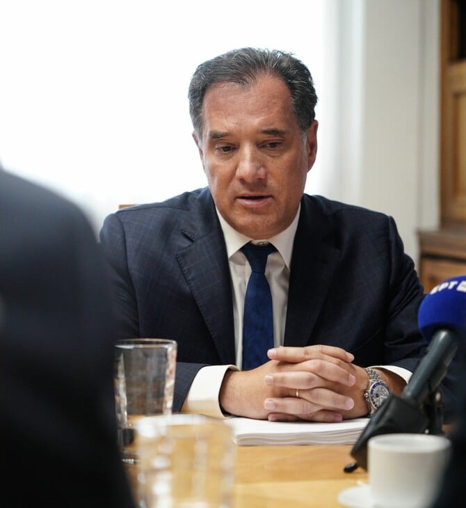 «Συγγνώμη για την ταλαιπωρία της μητέρας σας» απαντά ο Γεωργιάδης στον Δρογώση
