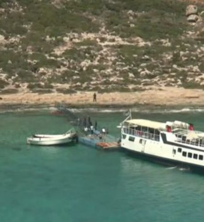 Μπάλος: Επέστρεψε η πλωτή εξέδρα για την αποβίβαση των τουριστών μετά τις αντιδράσεις
