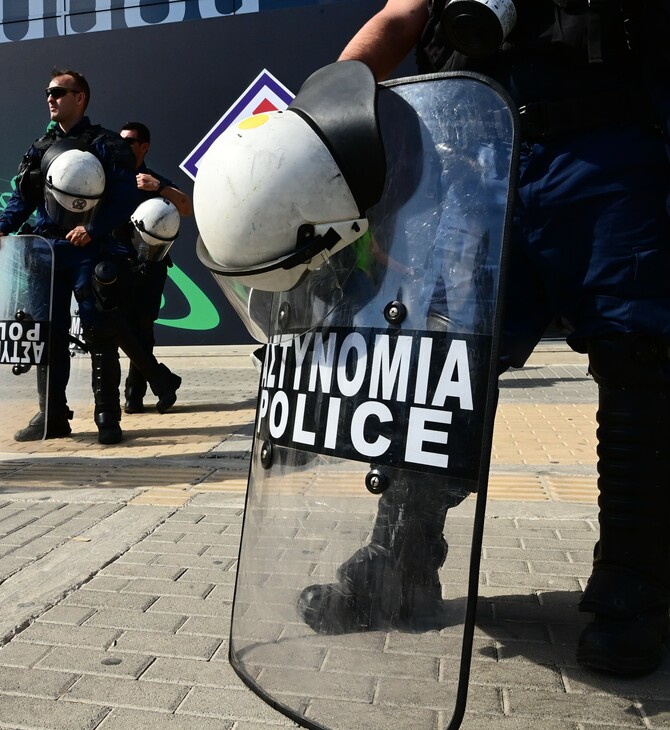 Νέα Φιλαδέλφεια: Χούλιγκανς πέταξαν πέτρες σε αστυνομικούς