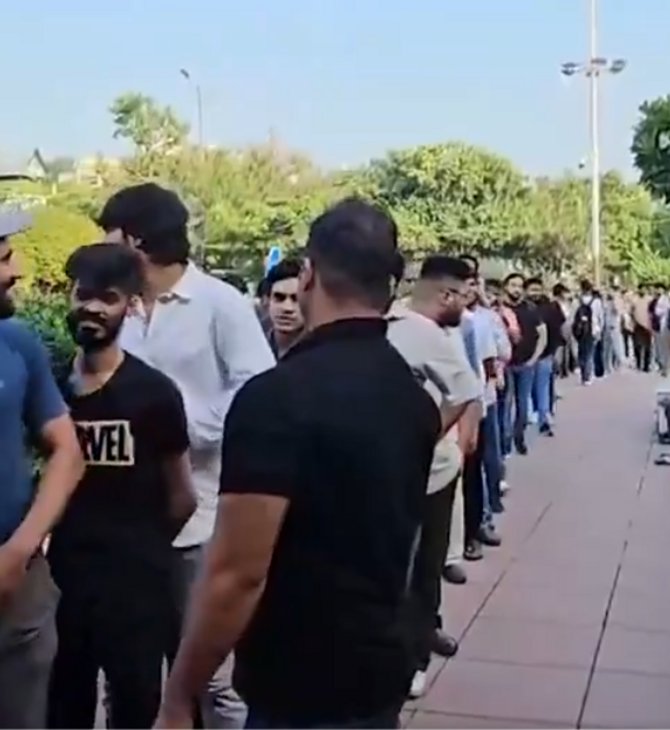 Ουρές και χάος παγκοσμίως καθώς το iPhone 16 φτάνει επίσημα στα καταστήματα
