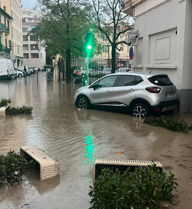 Γαλλια: Πλημμύρισαν οι Κάννες από ξαφνική νεροποντή