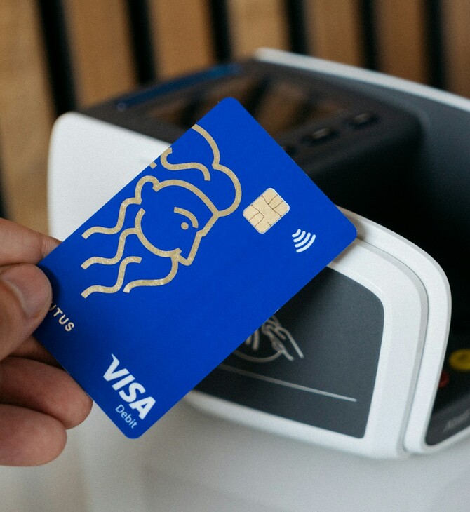 Το υπουργείο Δικαιοσύνης των ΗΠΑ μηνύει τη Visa για μονοπώληση των αγορών χρεωστικών καρτών