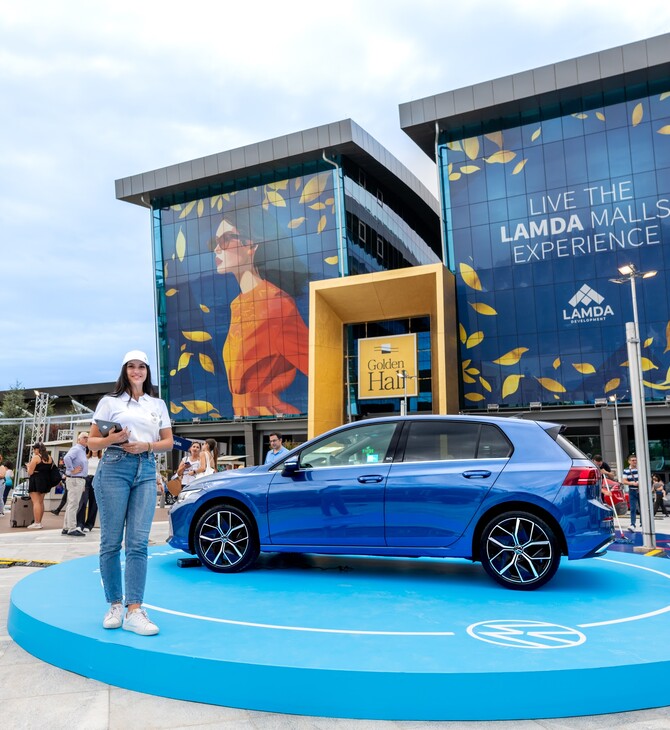 Ολοκληρώθηκε με επιτυχία το Volkswagen Festival για τα 50 χρόνια Golf με ένα iconic live performance του κορυφαίου Έλληνα σταρ Σάκη Ρουβά