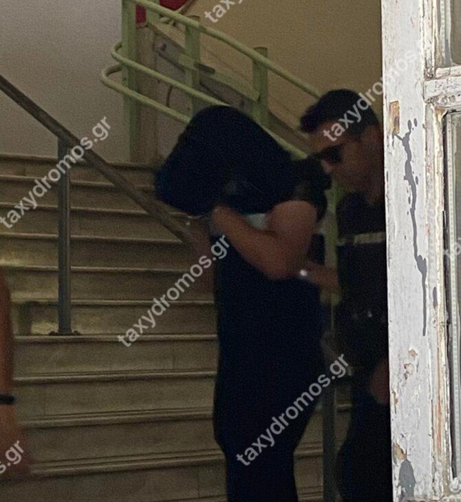 Βόλος: Προφυλακίστηκε ο 31χρονος που σκότωνε - Τον περίμεναν φιλόζωοι έξω από το δικαστήριο