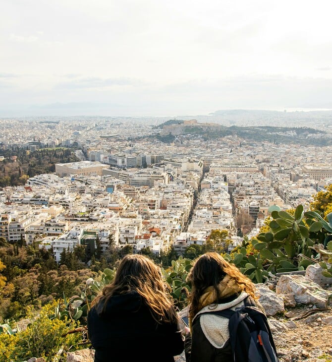 Εκτός σχεδίου δόμηση: Σταδιακή κατάργηση μέχρι το 2028, εξετάζει η κυβέρνηση