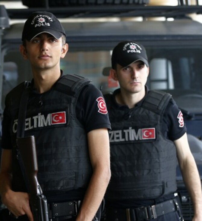 ΜΜΕ Τουρκίας: «Συνελήφθη ένα μέλος του PKK και 6 γκιουλενιστές πριν προλάβουν να διαφύγουν στην Ελλάδα»