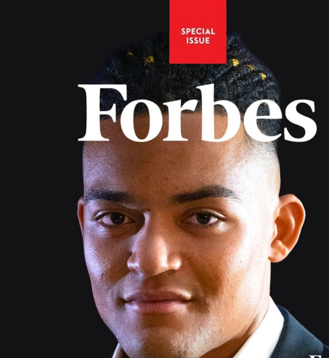 Ο Εμμανουήλ Καραλής στο εξώφυλλο του Forbes