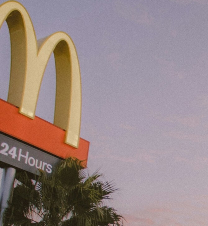 Τι συμβαίνει με τα «ύπουλα» κρεμμύδια των McDonald’s που δηλητηριάζουν και σκοτώνουν