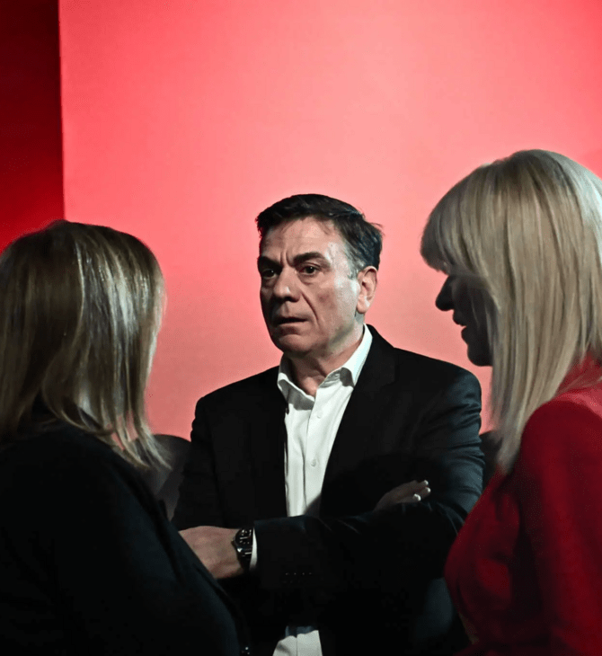 ΣΥΡΙΖΑ: Παραιτήθηκε και ο Θάνος Μωραΐτης από διευθυντής της Κοινοβουλευτικής Ομάδας