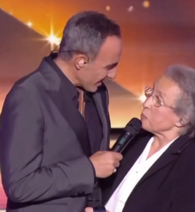 «Ρε μάνα τι κάνεις;»: Η στιγμή που η μητέρα του Νίκου Αλιάγα διακόπτει την εκπομπή του