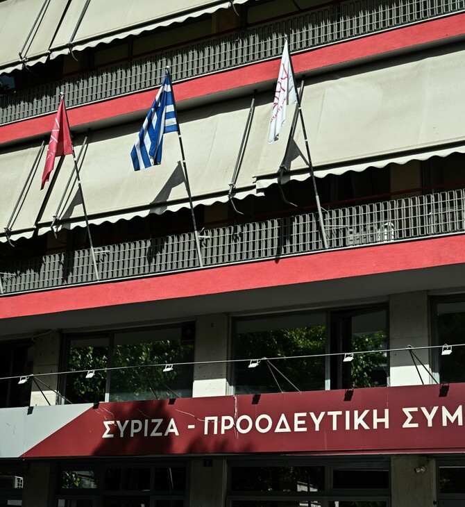 ΣΥΡΙΖΑ για Σαρακιώτη: «Πρέπει να επιστρέψει την έδρα στο κόμμα»