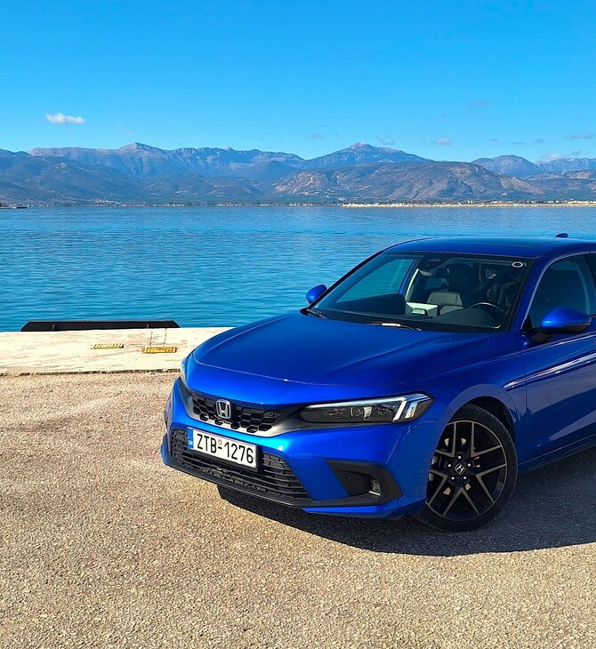 Στον αστερισμό του Honda Civic e:HEV 