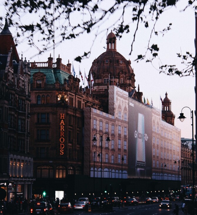 Harrods: Απεργούν πάνω από 350 εργαζόμενοι τις γιορτές - Ζητούν καλύτερους μισθούς