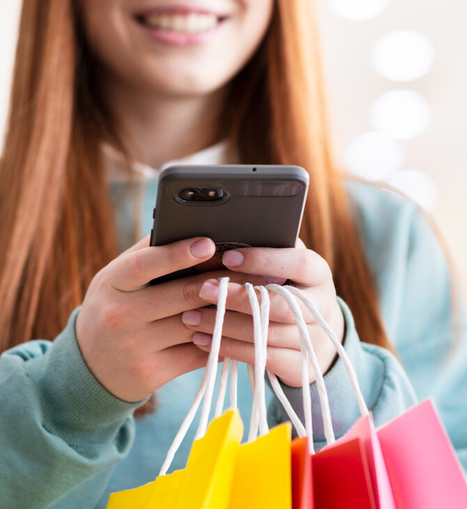 Ψώνισε έξυπνα αυτές τις γιορτές με Simpler + Mastercard