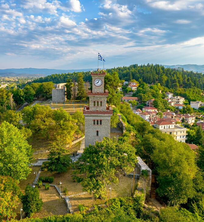 CHECK Μια Πειραιώτισσα απογειώνει την Τρικαλινή κουλτούρα και αναδεικνύει περήφανα τη τοπική ντοπιολαλιά