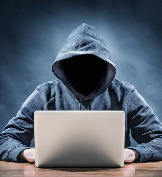 Cyber bullying: Tι κρύβεται πίσω απ' όλο αυτό το διαδικτυακό μίσος