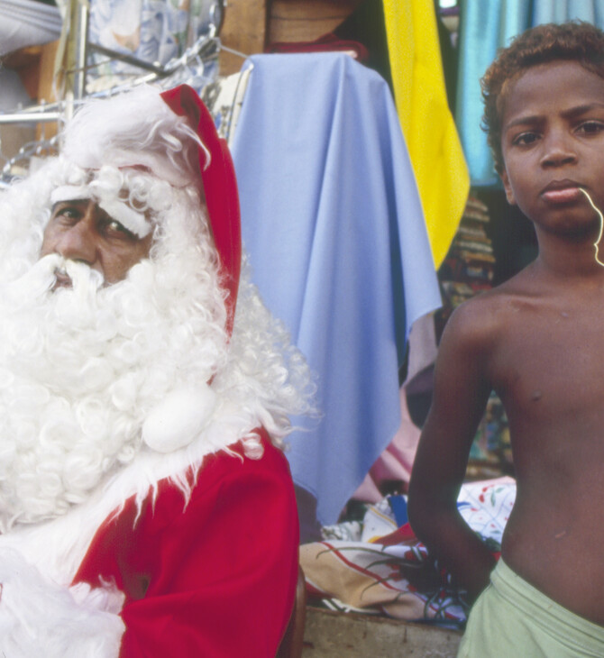 Ο Papai Noel (αϊ Βασίλης) σταμάτησε στο Ρίο