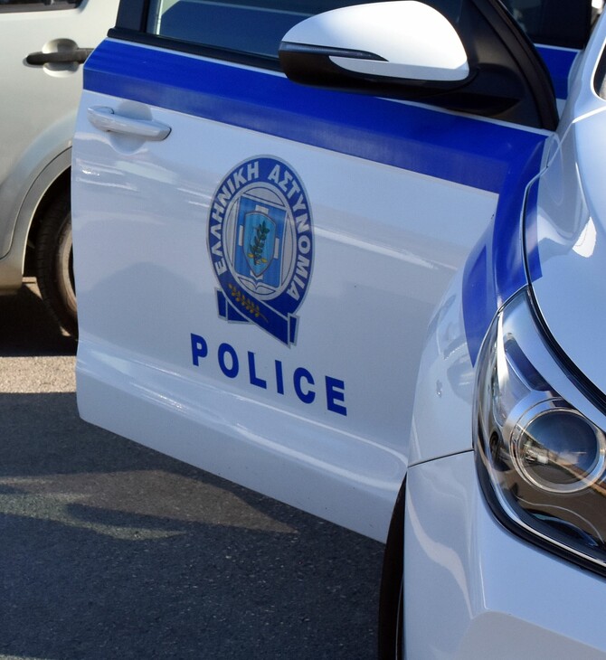 Αστυνομικός έπαιζε «φρουτάκια» μέσα στο περιπολικό - Διατάχθηκε ΕΔΕ
