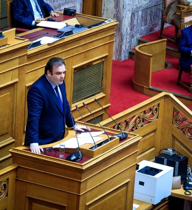 Εγκρίθηκε από τη Βουλή η σύμβαση για τα Δημόσια Ωνάσεια Σχολεία