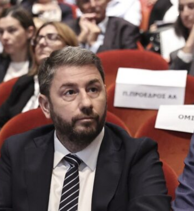Διεργασίες στην αντοπολίτευση για πρόταση μομφής – Επικοινωνία Φάμελλου με Ανδρουλάκη