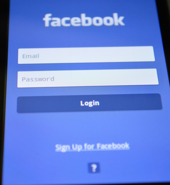 Αποκαταστάθηκαν τα προβλήματα σε Messenger και Facebook