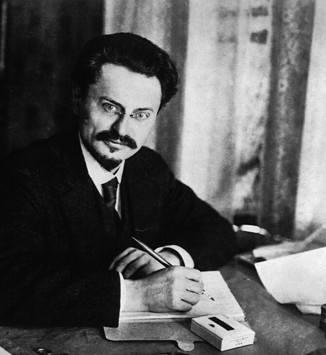 Οι Σοβιετικοί παρακολουθούσαν τον Τρότσκι στην Πρίγκηπο - Τι λένε αποχαρακτηριμένα έγγραφα της MİT