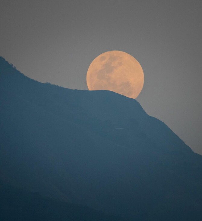 Ματωμένο Φεγγάρι: Live η πρώτη ολική έκλειψη σελήνης από το 2022