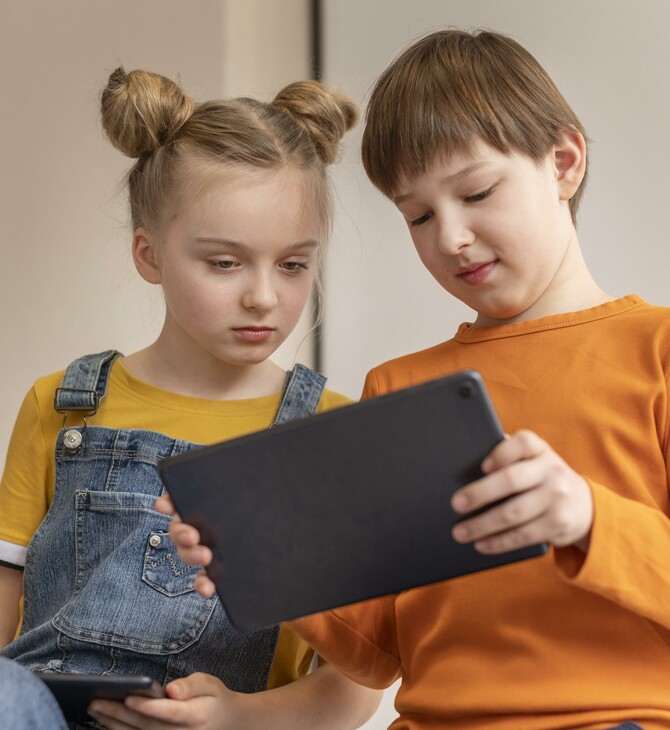 Υπολογιστές και tablet στα δημοτικά σχολεία μόνο για δύο ώρες την εβδομάδα, λέει η Μαδρίτη