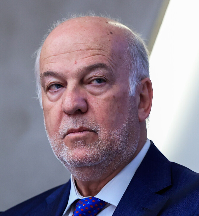 Φλωρίδης: Ομόφυλα ζευγάρια ανδρών ή μοναχικοί άνδρες δεν θα αποκτούν παιδί μέσω παρένθετης