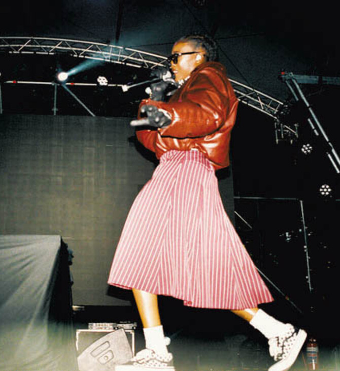Vans: Η Little Simz πρωταγωνιστεί στη νέα καμπάνια της Vans για το Premium Old Skool