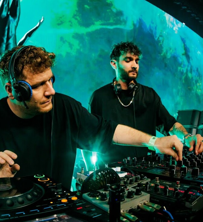 Adriatique X Show