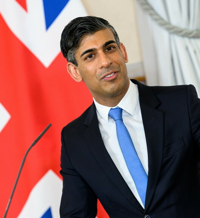 Σκάνδαλο στοιχημάτων στη Βρετανία: Κατηγορίες σε 15 άτομα, ανάμεσά τους πρώην συνεργάτης του Σούνακ