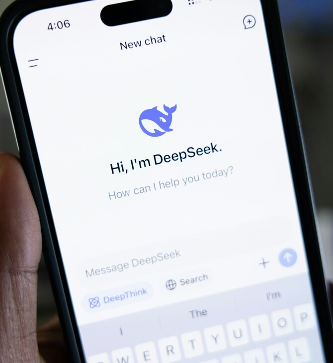 Οι ΗΠΑ παίρνουν μέτρα κατά της DeepSeek: Tο σενάριο Huawei επαναλαμβάνεται στην εποχή του AI