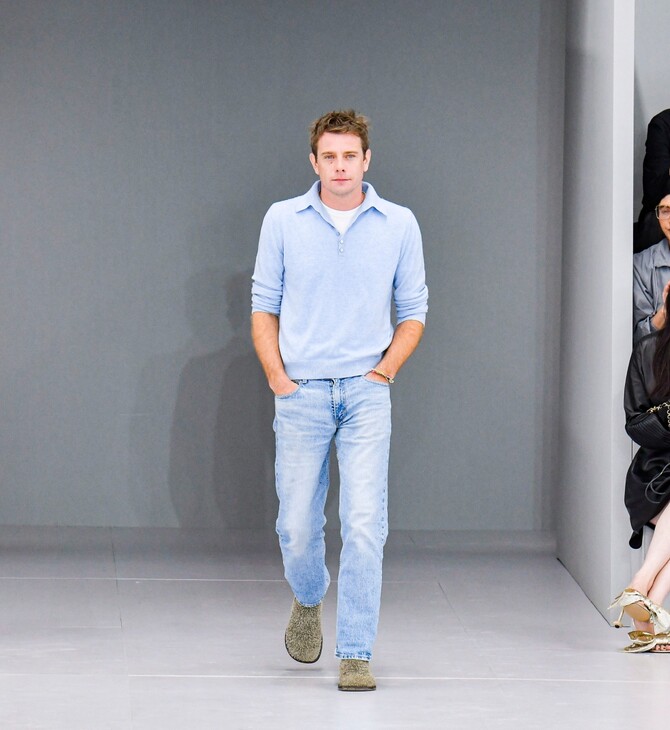 Ο Jonathan Anderson αναλαμβάνει το Dior Men