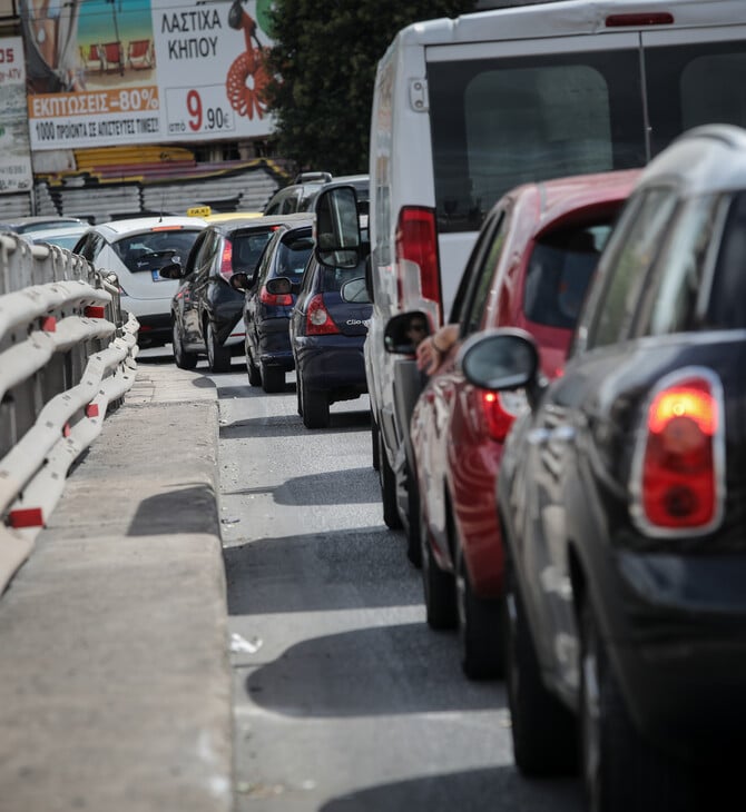 Επιστροφή μετ’ εμποδίων για τους εκδρομείς του Πάσχα – Μποτιλιάρισμα σε πολλούς δρόμους
