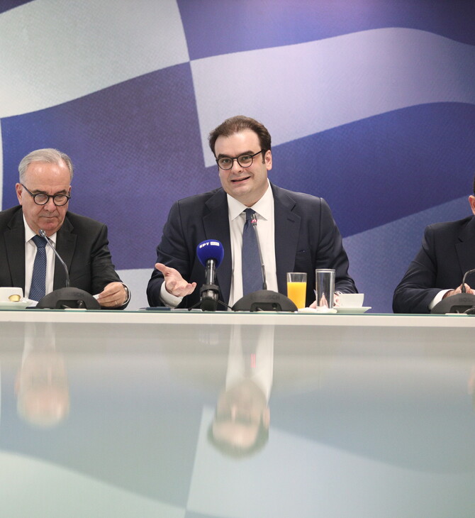 Έξι ερωτήσεις και απαντήσεις για τα μέτρα στήριξης -Ποιοι δικαιούνται επιστροφή ενός ενοικίου και αύξηση 250 ευρώ
