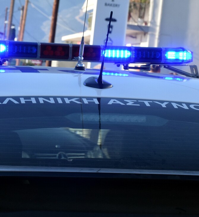 Πάτρα: Αδέσποτη σφαίρα τρύπησε την τέντα και προσγειώθηκε σε τραπέζι αυλής