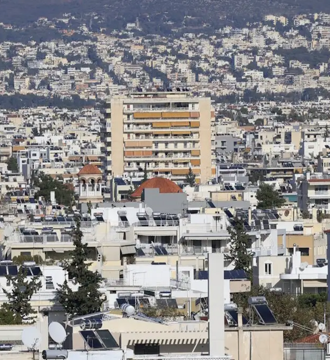 Airbnb: Μη νόμιμη η εγκύκλιος της ΑΑΔΕ για το τέλος επιτηδεύματος – Παραπομπή στην Ολομέλεια του ΣτΕ