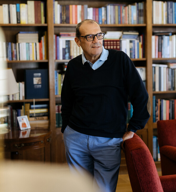 Νίκος Μπακουνάκης: «Αυτή τη θέση δεν την παντρεύεσαι, ούτε είσαι θεός» ΟΙ ΤΙΤΛΟΙ ΣΤΟ ΤΕΛΟΣ ΤΟΥ ΚΕΙΜΕΝΟΥ