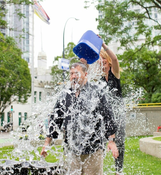 Το Ice Bucket Challenge επιστρέφει για να ενισχύσει την Υγεία
