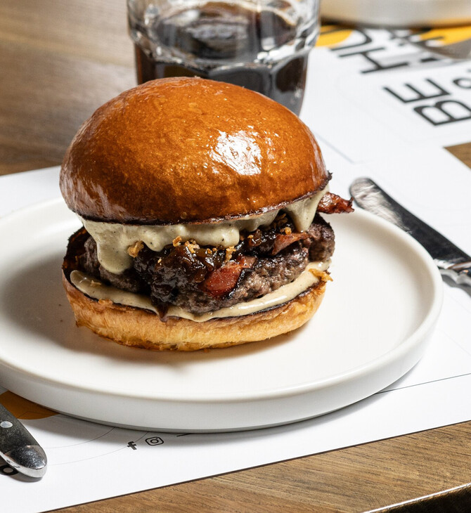 Urban Burger Co: Σερβίρει street food και urban κουλτούρα χωρίς σύνορα
