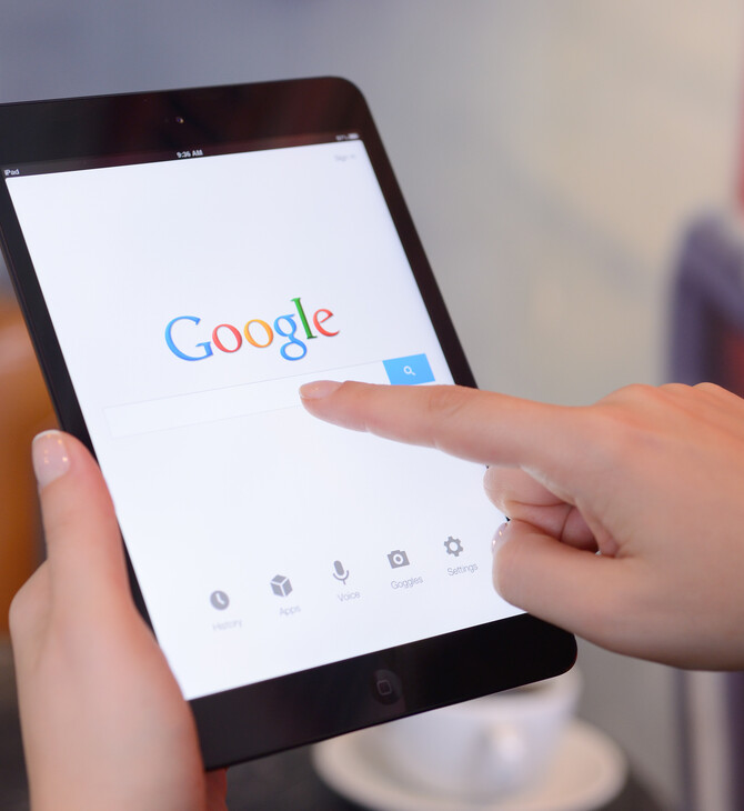 Νέα εποχή στην Google: Τι είναι το AI Overview που εφαρμόζεται και στην Ελλάδα;