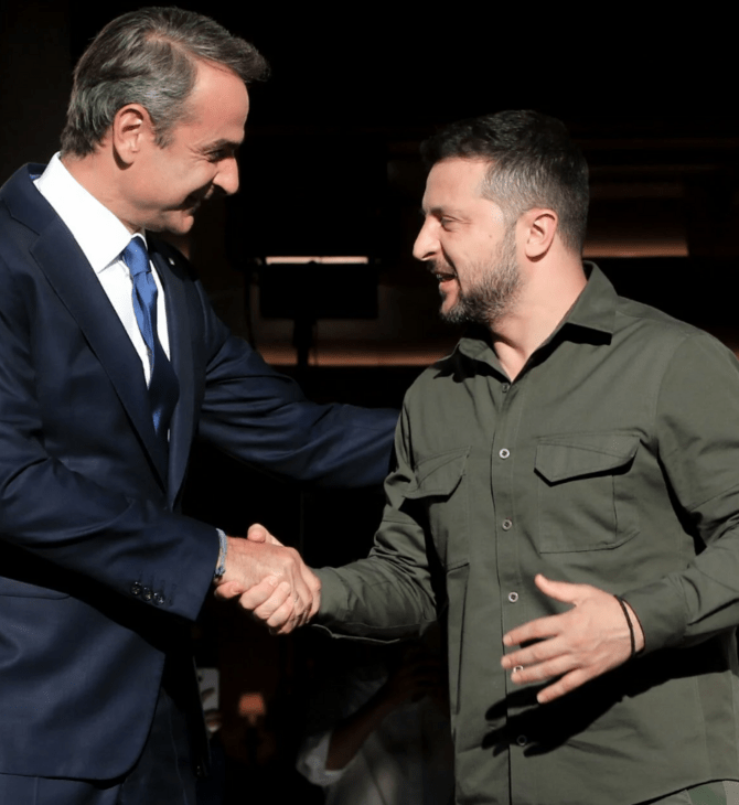 Κυριάκος Μητσοτάκης: Τηλεφωνική επικοινωνία με τον Βολοντίμιρ Ζελένσκι 