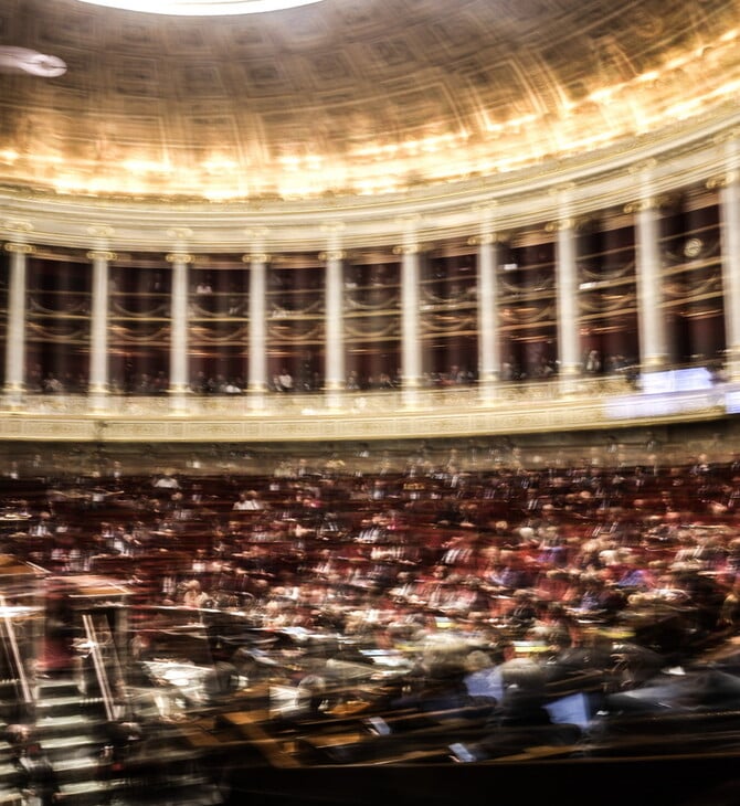 Γαλλία: Η νομιμοποίηση της υποβοηθούμενης ευθανασίας ψηφίστηκε από την Εθνοσυνέλευση