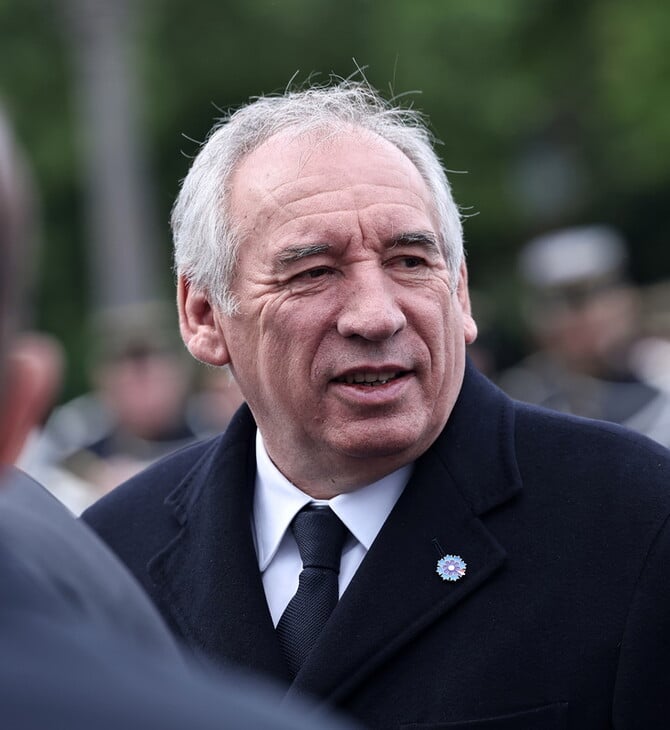Γαλλία: Προσήλωση Μπαϊρού στη δημοσιονομική πειθαρχία - Απλή αναλογική ως εκλογικό σύστημα