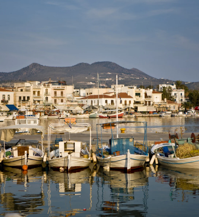 Αίγινα: Αντιδράσεις στην τοποθέτηση υποβρύχιου καλωδίου στην ακτή Καζαντζάκη