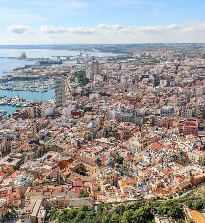 Η Βαρκελώνη διακόπτει την «αδελφοποίηση» με το Τελ Αβίβ, λόγω του πολέμου στη Γάζα