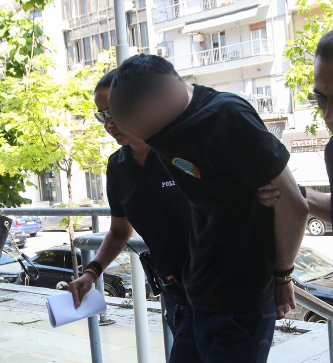 ΓΑΤΑΚΙ ΘΕΣΣΑΛΟΝΙΚΗ