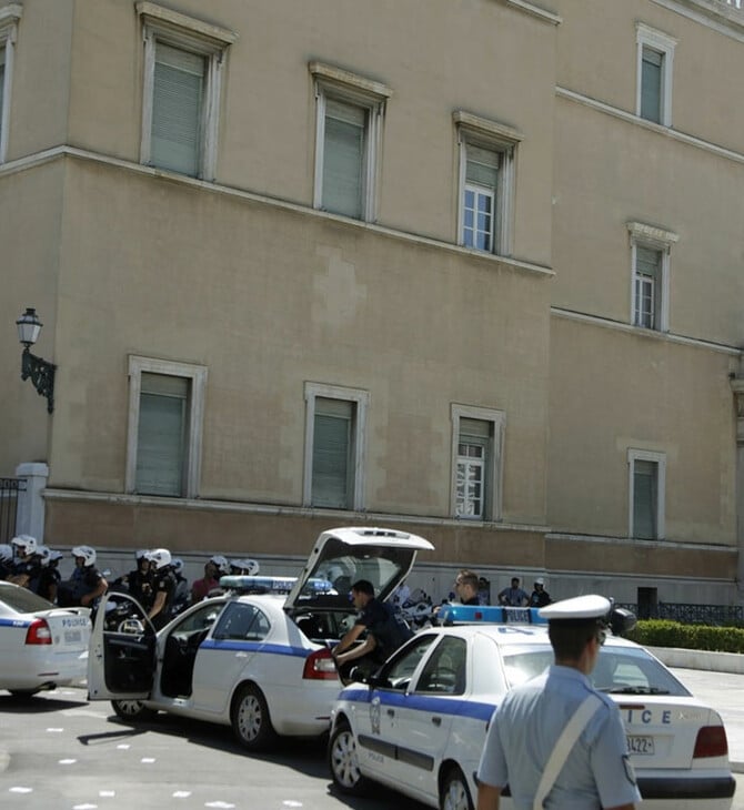 Αστυνομικός Βουλής: «Καμία σεξουαλική κακοποίηση - Όσα ακούγονται είναι εξωφρενικά και αναληθή»